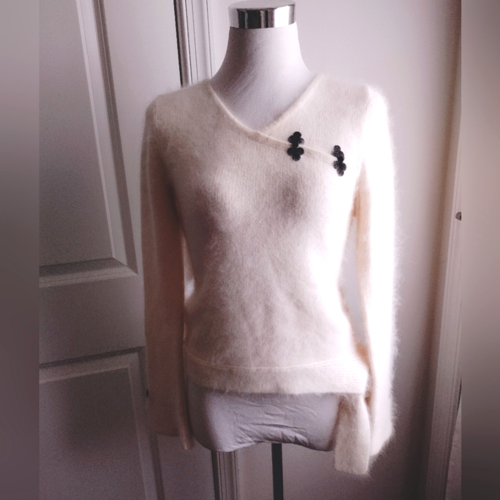 Angora rabbit hair and silk sweater top